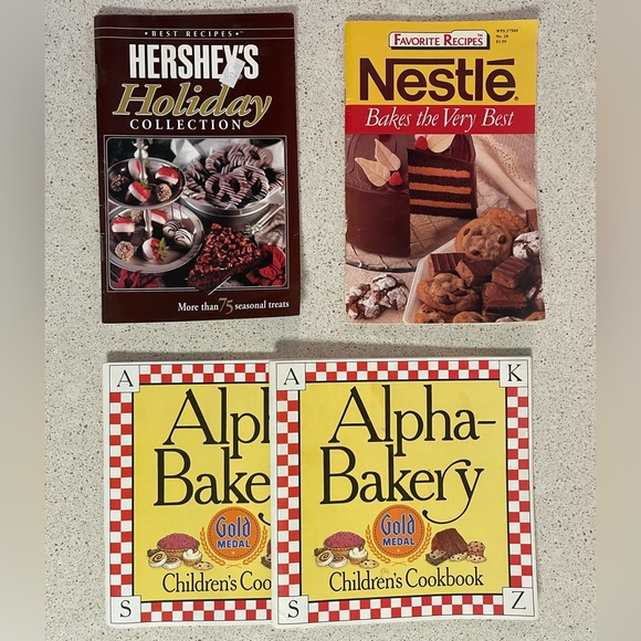 Pampered Chef Recipe Books - Picture 6 of 9